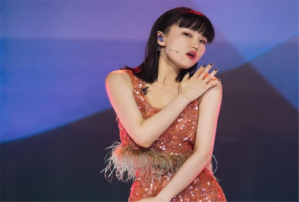  耍嗲前|不伤蝼蚁命，耍嗲前几名，33岁的她心理年龄只有13岁