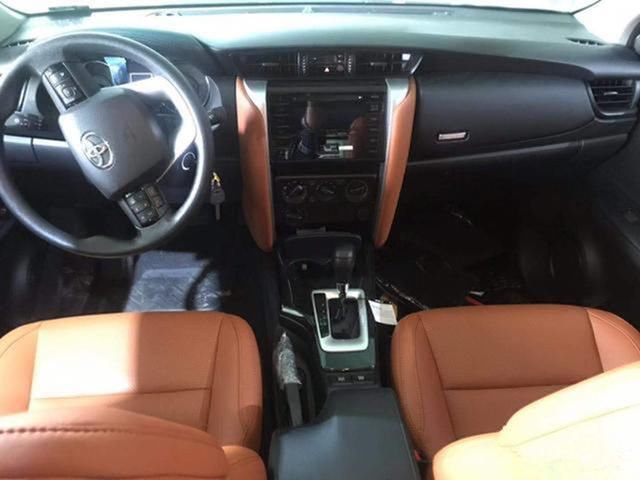 曝光|坚持纯进口!丰田全新穿越者曝光,气势堪比奔驰G,不足26万