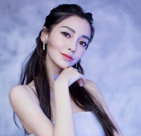  迎来|赵露思迎来首档常驻综艺，看到拟邀嘉宾阵容，谁能忍住不追