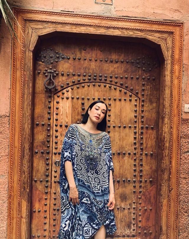  疯狂|钟丽缇的私服穿搭，虽然偶尔＂疯狂＂却透漏着幸福