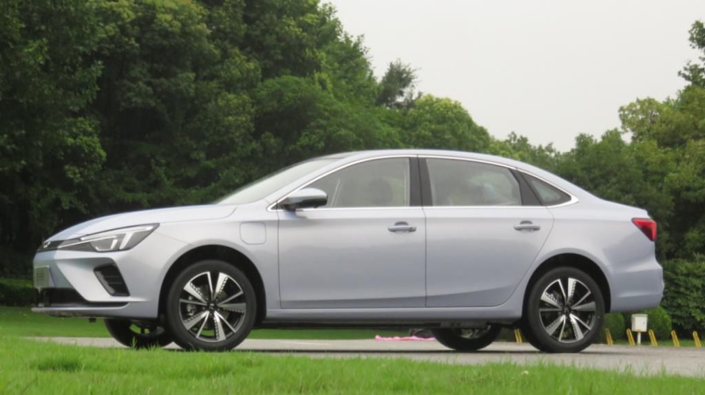  ER6|荣威 R ER6：买车吗？后浪