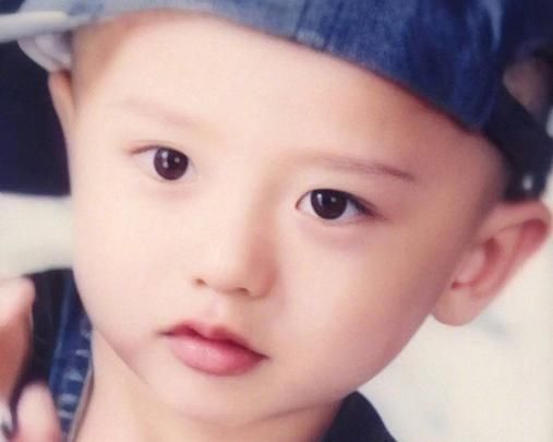  正太|跑男嘉宾童年照，杨颖肉嘟嘟，李晨有范，看到郑恺：小正太！