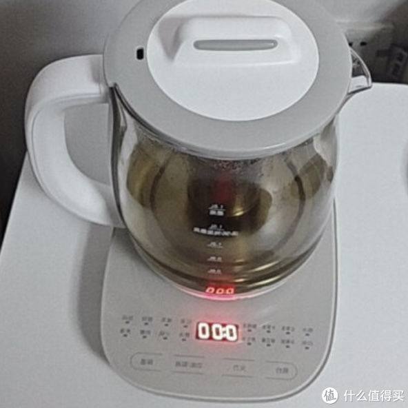 养生壶怎么清理水垢(轻松解决养生壶清理难题，让你的生活更健康！)