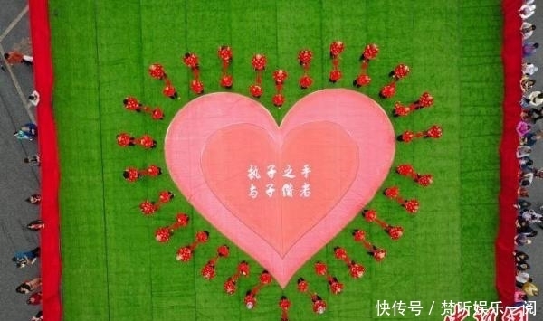 补办|执子之手 与子偕老：28对金婚老人补办婚礼弥补遗憾