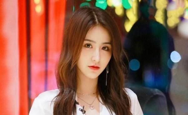  常驻|走漏风声？《快乐大本营》常驻新人已内定金子涵？网友：求真相