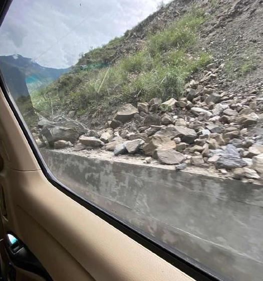  开玩笑|前几天张雨绮突然发文报平安，粉丝以为她开玩笑，现在想想后怕