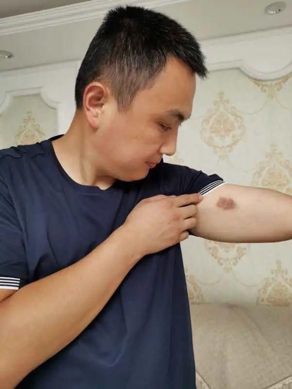 身上|身上有炸弹？就是死，今天也必须抓到你！