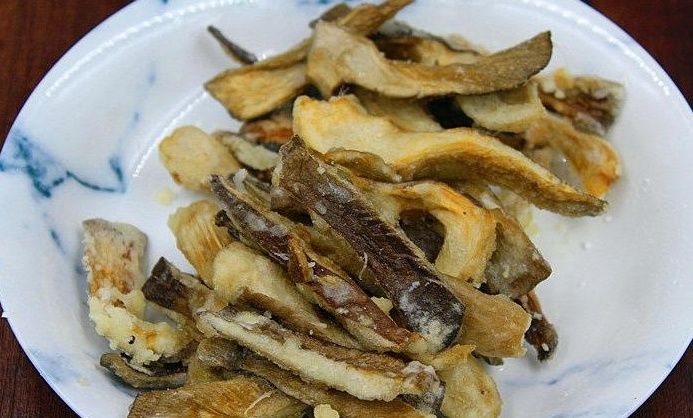 蘑菇|教你做干炸蘑菇，做好这几步，炸出来的蘑菇才酥脆可口！