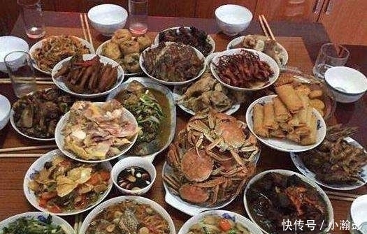 东北|东北的女儿嫁到南方,过年发朋友圈晒年夜饭,父母看完真心疼