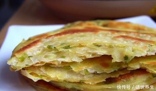  面食|烙饼面怎么和有人烫面或加鸡蛋大错特错，这3种做法才是对的