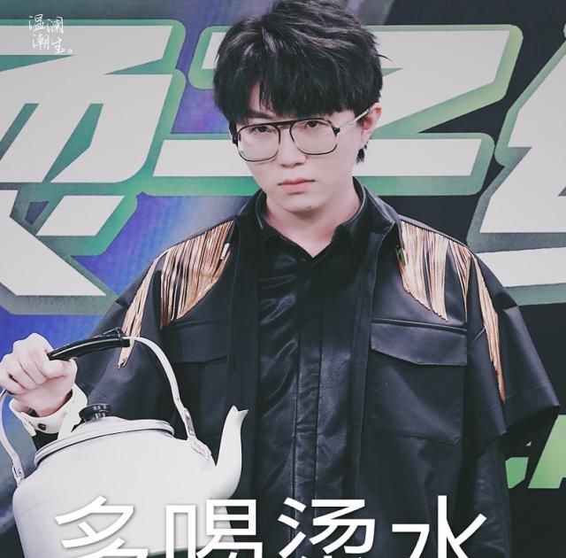 佳音|毛不易现场测头围,竟然比雷佳音还要多2公分,他的回答才是重点