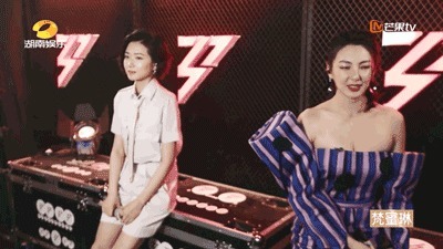 时代|综艺选秀进入“25时代”后,本该当评委的姐姐们却成了被点评的选手