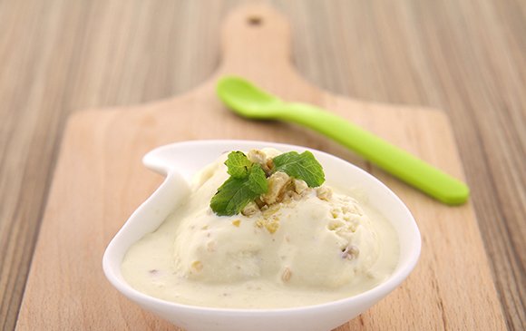  孩子吃冰|大夏天，孩子吃点冰淇淋降降温又怎么了？