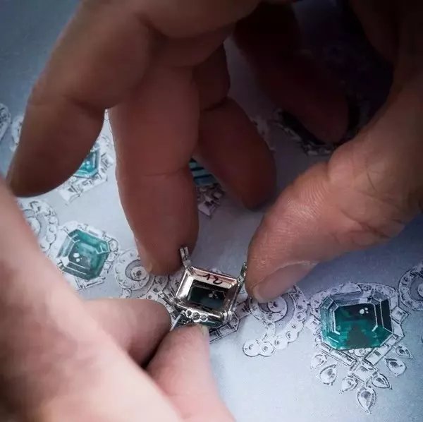  珠宝|精巧绝伦！高级珠宝“诞生记”