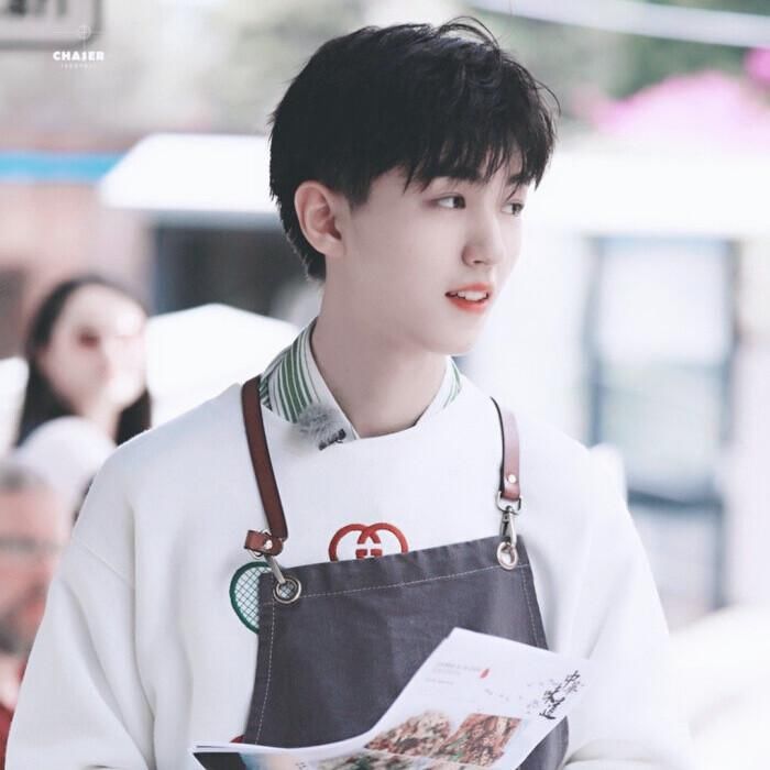  超越|王俊凯将和杨超越同框录制《中餐厅》，鉴于王源经历，小凯或将被捆绑