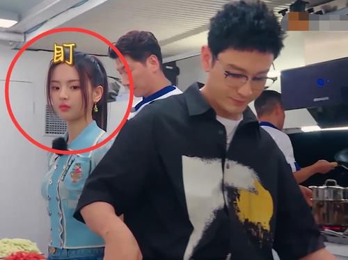  中餐厅|杨超越录中餐厅，第一天就遭遇“小透明”待遇，原因太真实