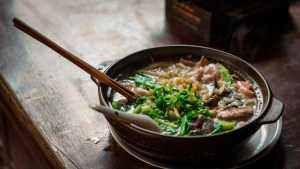 太好吃|北碚这家店开了27年,只卖三鲜砂锅米线,无数重庆人慕名打卡