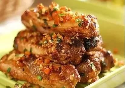  凉拌|美食精选：蒜香排骨、肉末茄子、鸡蛋炒双菇、凉拌萝卜皮