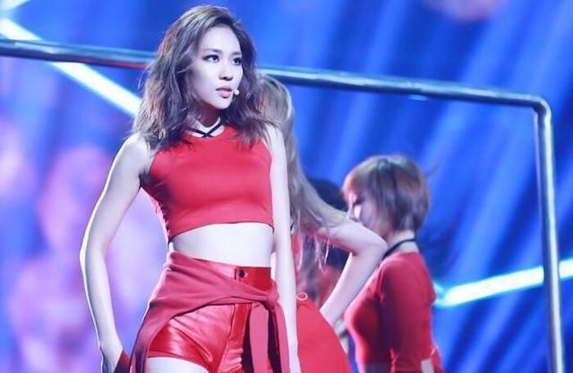  郑希怡|宁静不看《乘风破浪的姐姐》，她也太能“装”了？