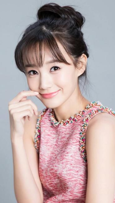  嘉宾|李一桐去过相亲节目？看到和她牵手的男嘉宾，娱乐圈是一个圈