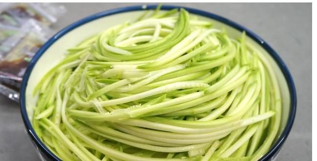 牢记|做凉拌菜，最忌直接加生抽，牢记“6个1”，拌什么菜都好吃