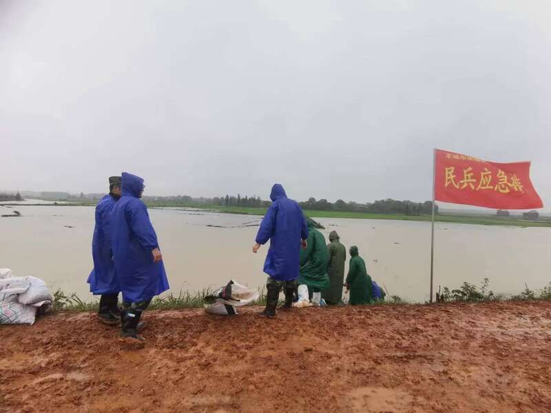 灾情就是命令！江西省军区组织民兵参与抗洪抢险