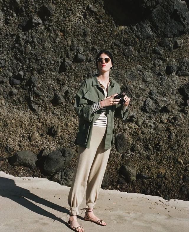  女裤|今夏流行穿“渣女裤”！百搭又好穿，小粗腿女生救星