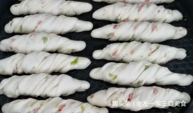 好吃|花卷新做法,有菜有肉,比包子简单,比饺子还香,一口一个,好吃