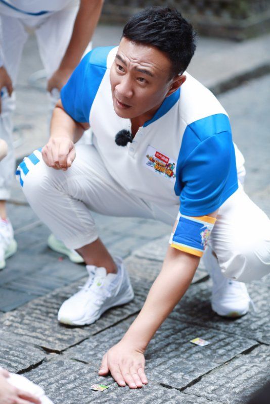  综艺|太霸道？《元气满满的哥哥》胡军回应争议：上综艺做游戏也得认真玩