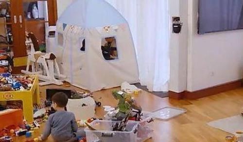  孩子的教育|同样家有萌娃，看看霍思燕的客厅，再看看应采儿的，差距一览无余