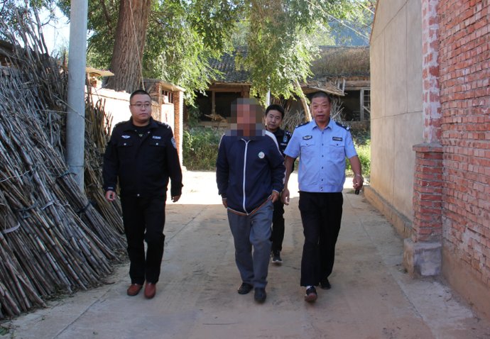 赔偿|【执行天地】赤城法院执行局快速出警传唤被执行人促还款