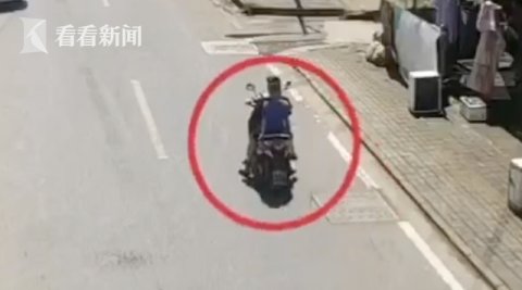  令人|13岁男孩带着6岁好友写检讨 背后原因令人警醒