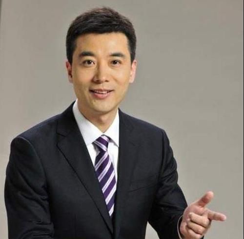  优秀|央视最爱笑的主持，婚后非常低调，如今儿子也很优秀