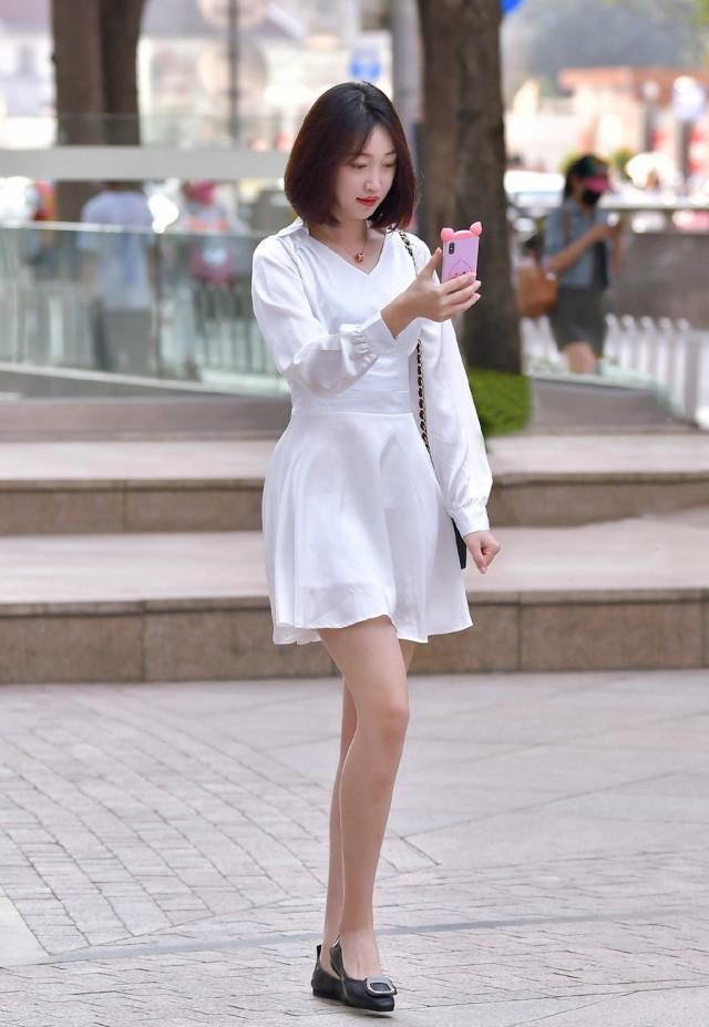  舒适|清爽的白色连衣短裙, 减龄舒适还显气质, 年轻女生值得一试