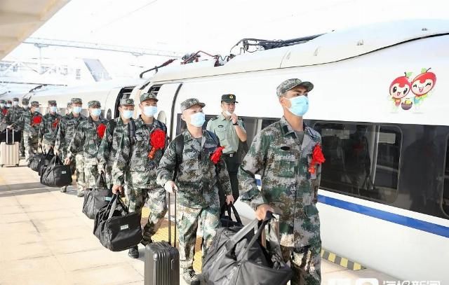  骄傲|一家人的骄傲！日照西站这一幕幕！震撼又泪目......