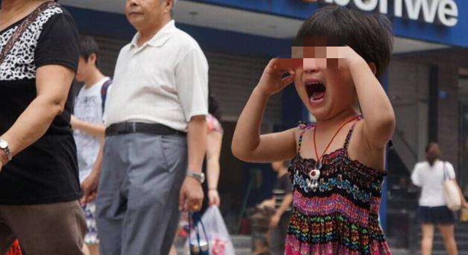 李女士|4岁孩子被陌生人一把抱走，关键时刻喊出5个字，逃离人贩子魔爪