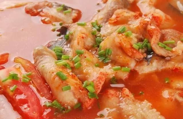  遇上|番茄遇上鱼，鱼片滑嫩、汤汁鲜美又开胃，一口气吃个精光！