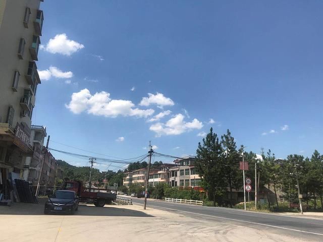  丰城|江西乐安嫌凶曾春亮作案前一日轨迹：骑摩托车背包离开