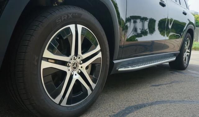  车主大人们|都说宝马X7是好车，为啥最后却买了奔驰GLS？真实车主一语道破