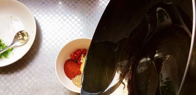  调料|麻酱流汁宽粉正宗做法，关键是调料汁，超级好吃，一盘不够吃