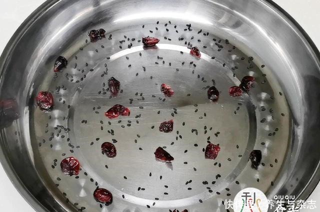 酥脆|教你在家自制沙琪玛,一学就会,香甜酥脆,味道超赞,比买的好吃