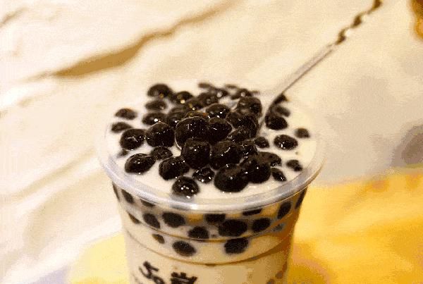  脂肪|emm…你确定“秋天的第一杯奶茶”，喝的是爱意而不是肥膘？！