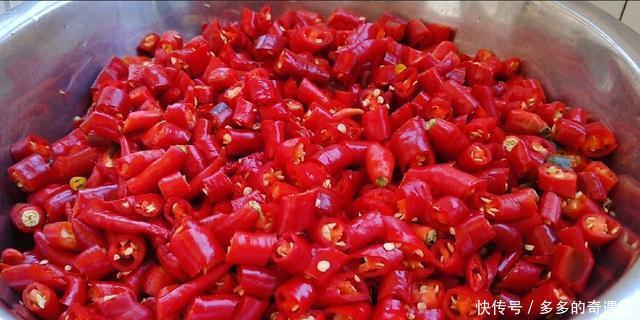 简单|在家做豆瓣酱,好吃不怕坏的诀窍,又香又辣,做法简单,一学就会