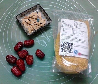 黄芪红枣小米粥(黄芪红枣小米粥)