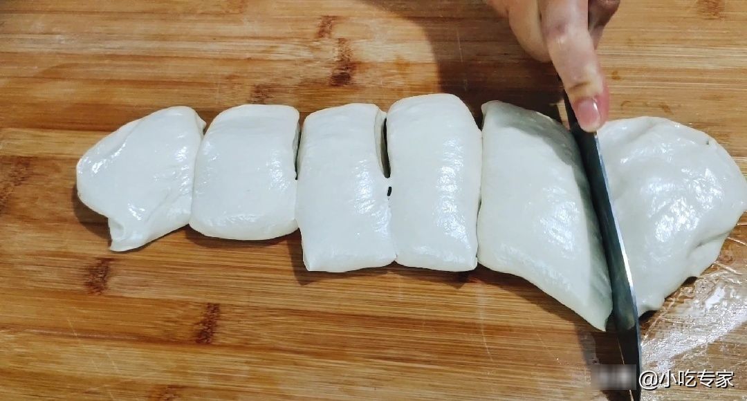 烫面|不用烫面做软面鸡蛋饼,筋道柔软,凉了也不硬,比饼店做的还好吃