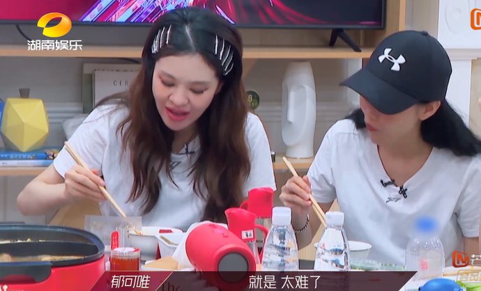  嗓音|黄圣依抢歌一幕太现实，宁静为难其他姐姐不语，郑希怡决定有担当