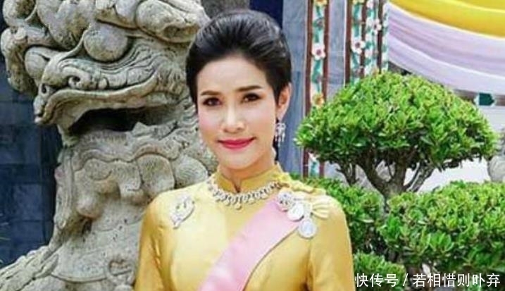  公布|泰国公布贵妃军照！牵手秀恩爱瞬间挤爆网络，41岁王后压力倍增