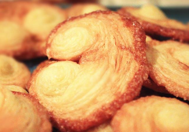 着大量|买面包时,遇到这4种最好别买,点心师:只有不懂的人才会买