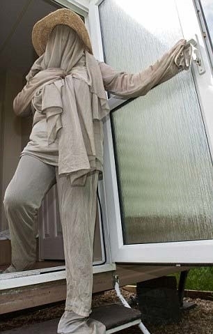 wifi|英国女子对wifi过敏,无法使用任何电器,只能选择隐居农村!