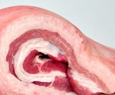 学会|家有贵宾怎能少这道菜芽菜扣肉,学会这样做,肥而不腻